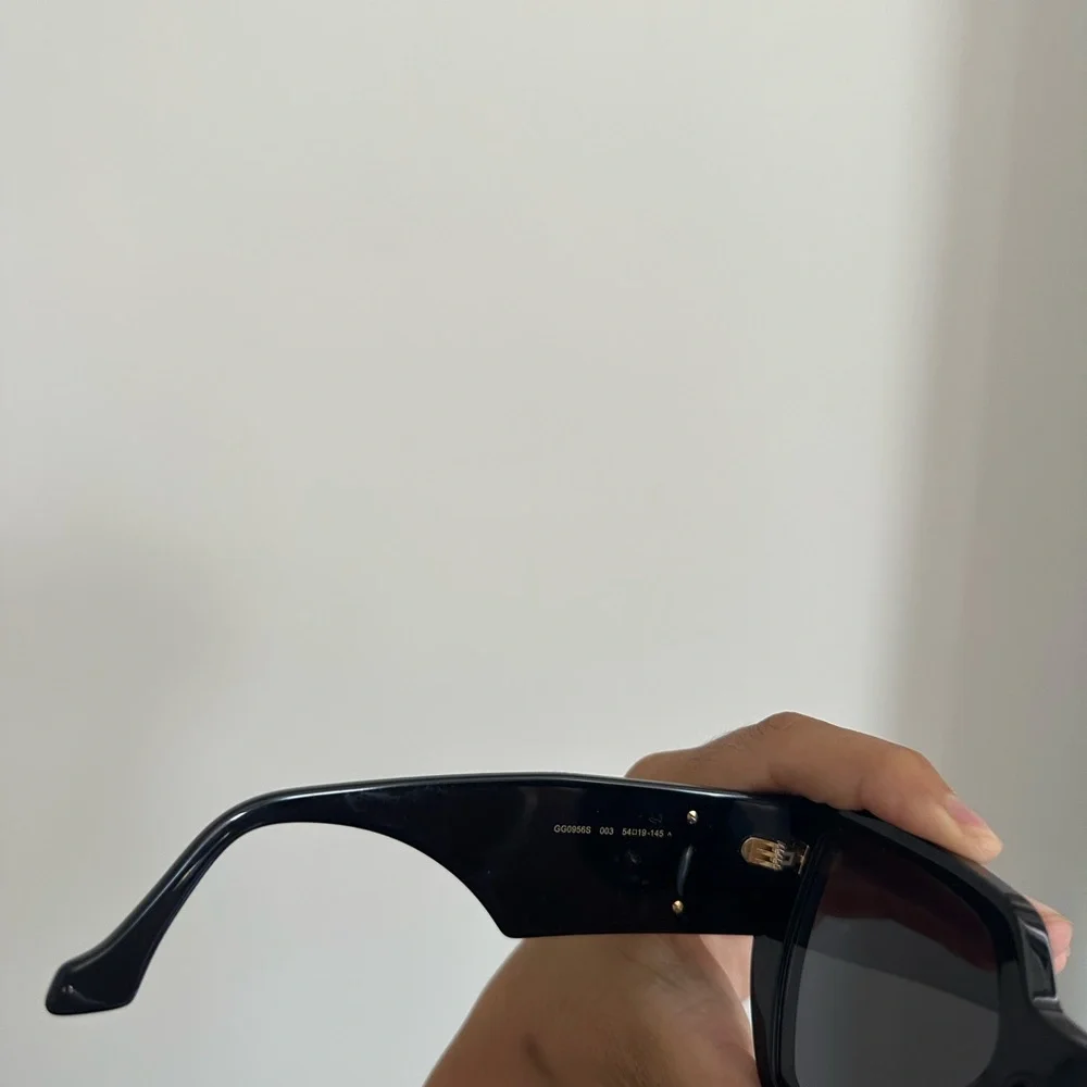 Gucci Black and Gold Sunglasses with Iconic GG Logo - Picture 6 of 9